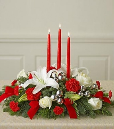Classic Christmas Centerpiece Classic Christmas Centerpiece
