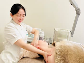山野愛子どろんこ美容幕張 美楽癒の店内