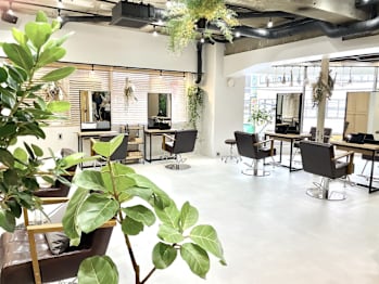 t o t . f a m .の店内