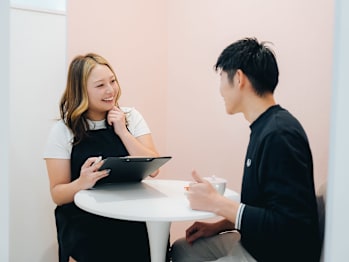 脱毛専門サロンcaratfulの店内