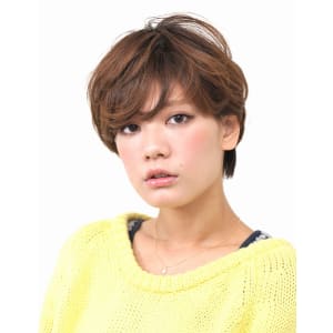 ロマンティックで幻想的なショートスタイル