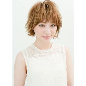 フェミニンマッシュショート