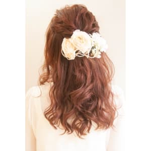 人気のダウンスタイル☆結婚式、二次会に☆