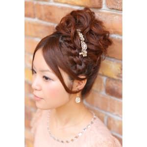 ☆ツヤ編みこみカチューシャ風エアリーアップ☆結婚式＆二次会♪