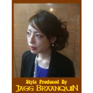 リラックスしたカジュアルなサイドアップ - JAGG BRAANQUIN【ジャグブランキン】掲載中
