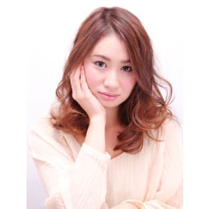 ｎｏプリン！綺麗な艶髪と目力にキュン★巻き髪