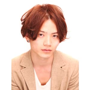 エレガントボブを大胆な２ブロックでスパイシーに。