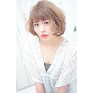 2015春夏　透け感カラー　アッシュ　カールボブ