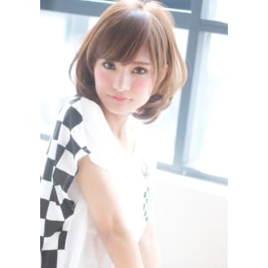 大人可愛い耳掛けひし形ボブ　透明感メルティーカラーs-33