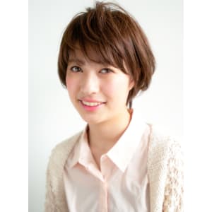 大人のモテ髪シースルーショートヘア