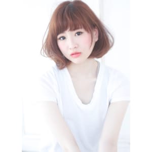 ナチュラル大人な愛されショートボブ