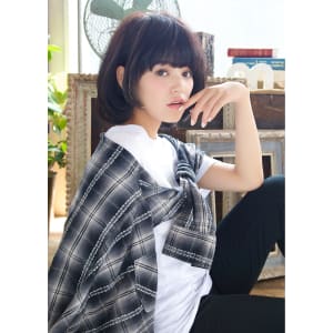 ダークトーンでも重くみえないワンカールボブ　