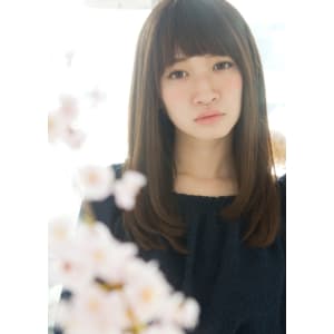大人気ナチュラルセミロング　担当 森
