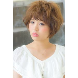 くせ毛風ニュアンスショートボブ　　担当　大柳