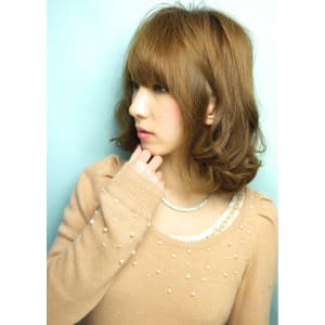 伸ばし途中に最適☆外はねふわミディ