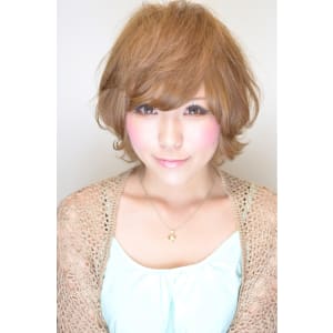 大人フェミニンショート　担当 森
