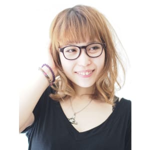 【Roji】ラフな動きが新鮮なミディアムボブ