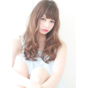 大きめカールの大人ロング　デジタルパーマ　外国人風カラー