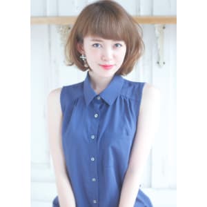 ラベンダーアッシュ　透明感、ツヤ感大人ボブ　ふんわりパーマ