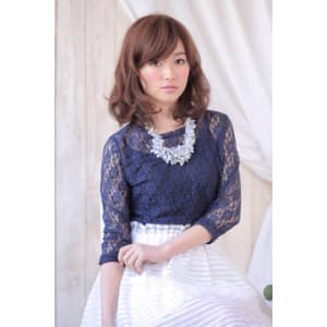柔らかフェミニンミディ