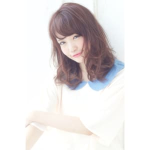 大人フェミニンなかウェーブスタイル　M９１