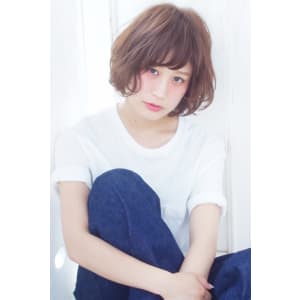 ラフなカールショートボブ