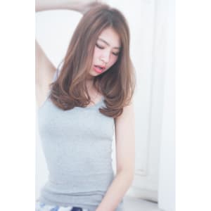 2015夏カラー　外国人風アッシュ　立体感なハイライト