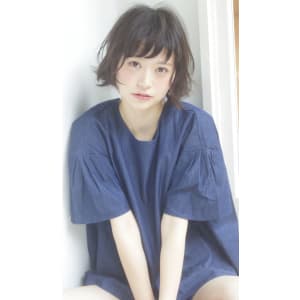 カジュアルな暗髪ショートボブ　M１０３