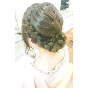 太目編み込みアップ