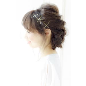 ピンを使ったヘアアレンジ【N-348】