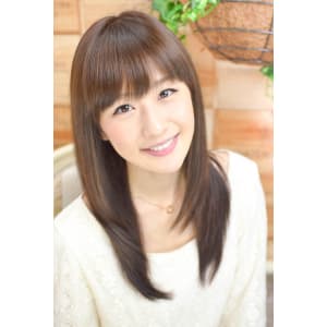 ナチュラルストレート×厚めバング - Fe's【フィス】掲載中