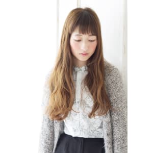 アッシュベージュのナチュラルなくせ毛風ウェーブ【N-3
