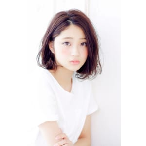 マルサラカラーのボブ