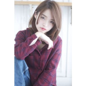 耳掛けも可愛いワンカール大人ミディ