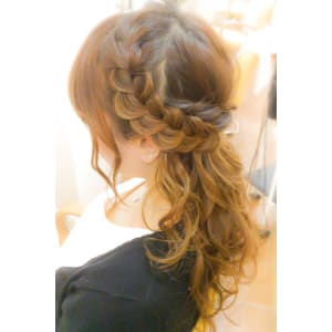 ハーフアップ☆大きめ編み込み