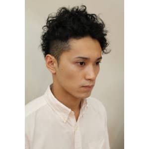 【表参道　原宿】ツーブロック・パーマ・アシンメトリー