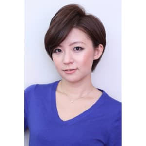 【表参道 原宿 】斜めバング 上品 シンプルショート