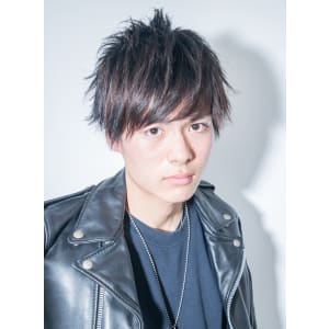 人気の高い王道束感マッシュショート