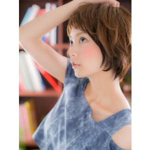 小顔シルエットな、ふんわり無造作ショートｃ