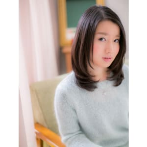 透明感際立つ☆ツヤセミディb