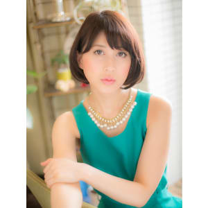耳かけもオシャレ♪フェミニン大人ボブb