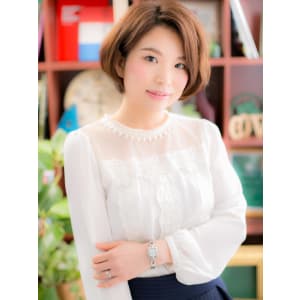 デキる女の”美形”ショートボブb