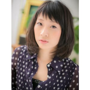 短め前髪が可愛い、個性派★黒髪ミディー