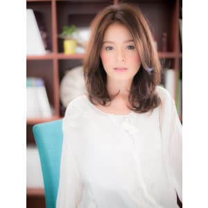 【黒髪・暗髪style】大人のナチュラルヘルシーセミディ