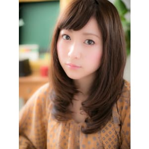 2種のパーマで叶える自然体なふんわりロング