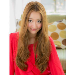 センターパートで大人女子なゆるカールロングa