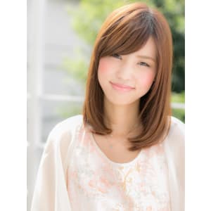 触れたくなる質感!毛先にワンカールの艶ミディa
