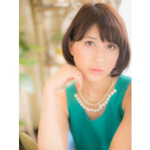 耳かけもオシャレ♪フェミニン大人ボブa