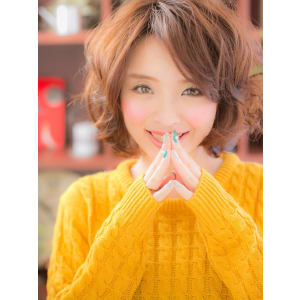 ランダムな毛先が◎大人ドーリーヘアｂ