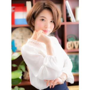 デキる女の”美形”ショートボブb